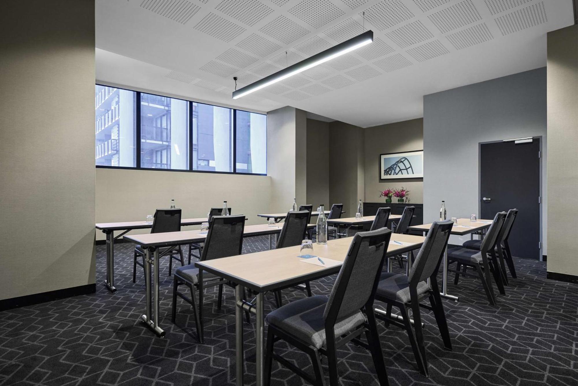 Vibe Hotel Melbourne Docklands Bagian luar foto