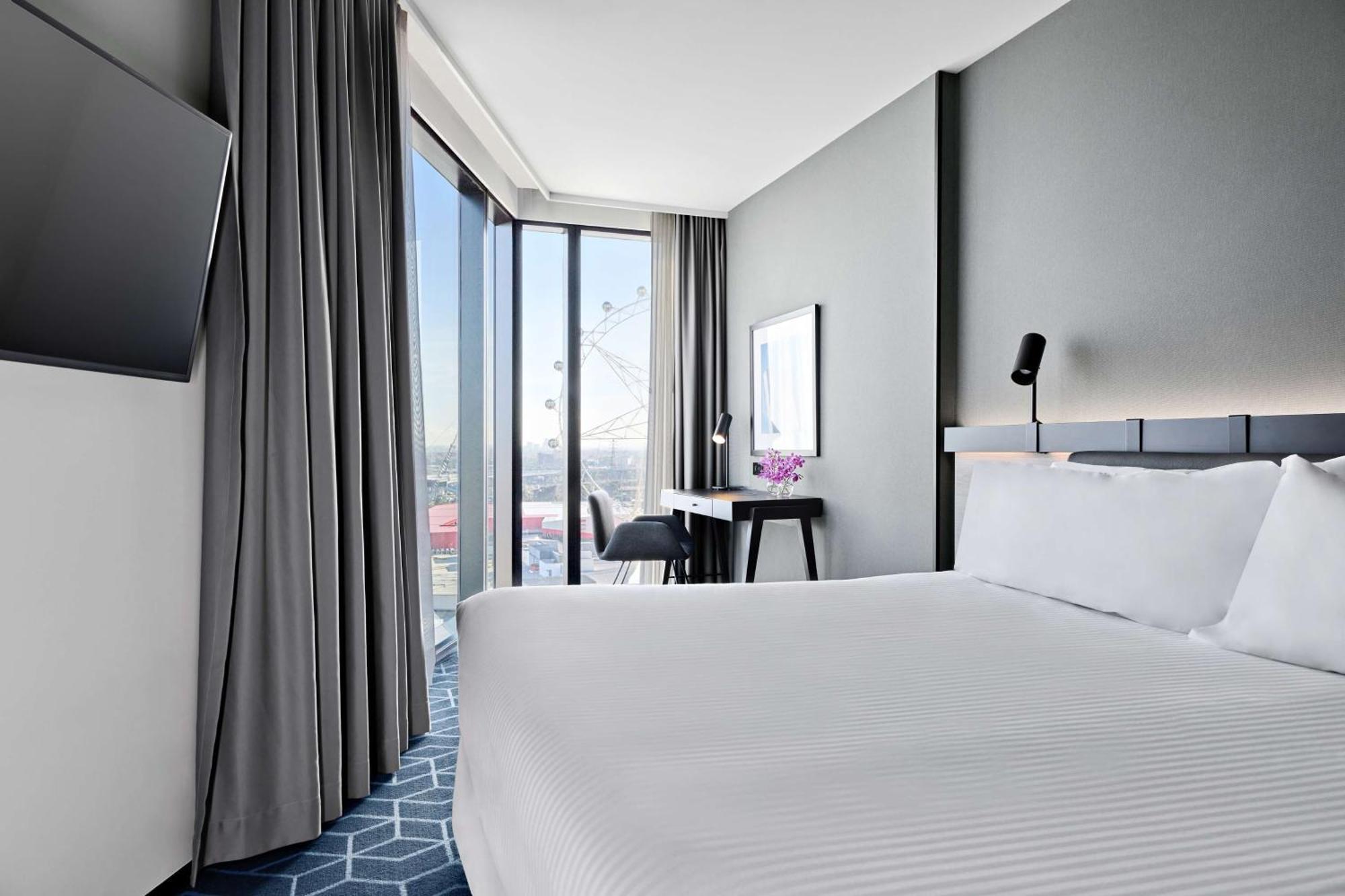 Vibe Hotel Melbourne Docklands Bagian luar foto