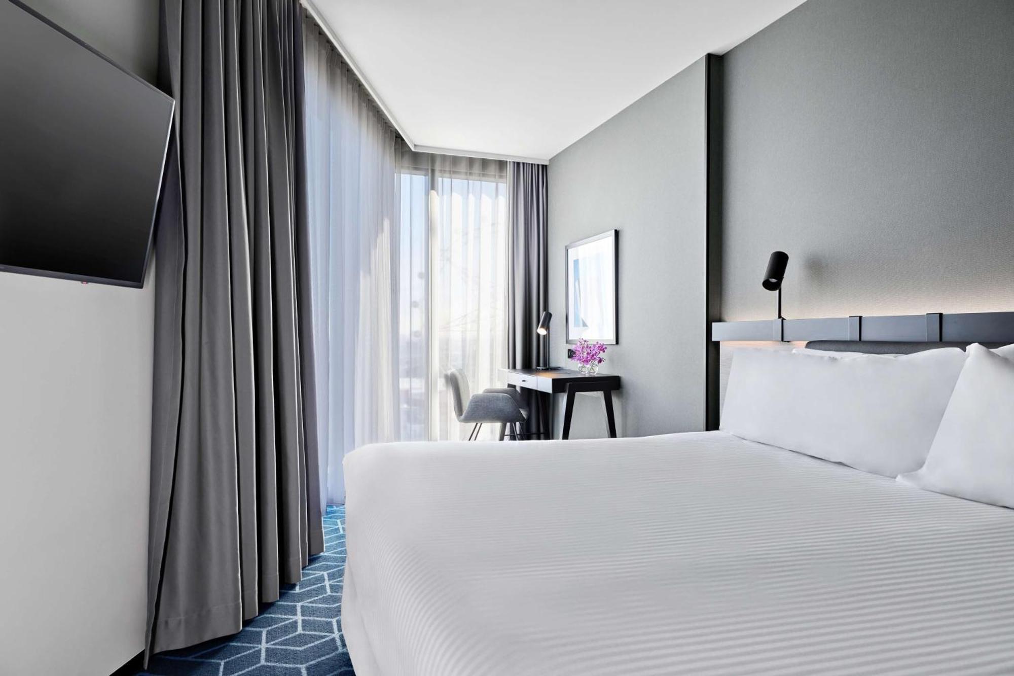 Vibe Hotel Melbourne Docklands Bagian luar foto