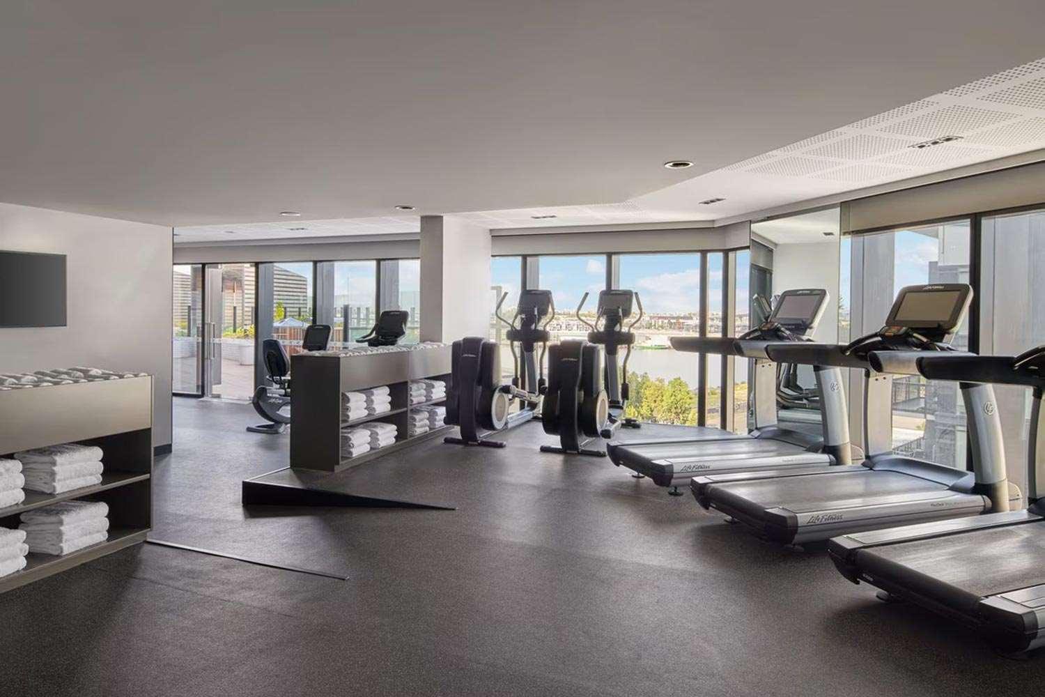 Vibe Hotel Melbourne Docklands Bagian luar foto