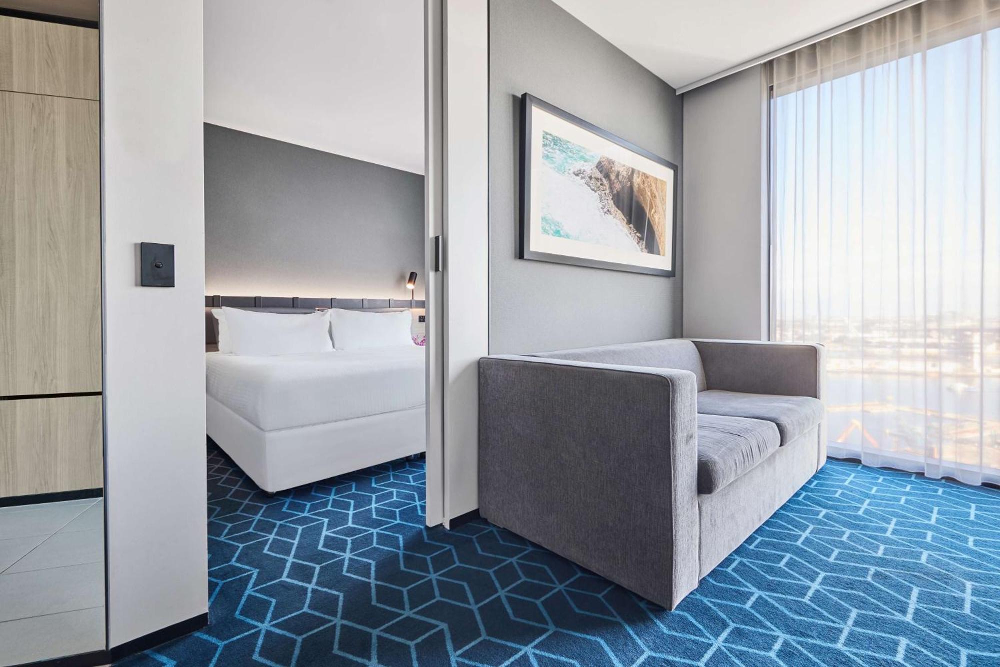 Vibe Hotel Melbourne Docklands Bagian luar foto