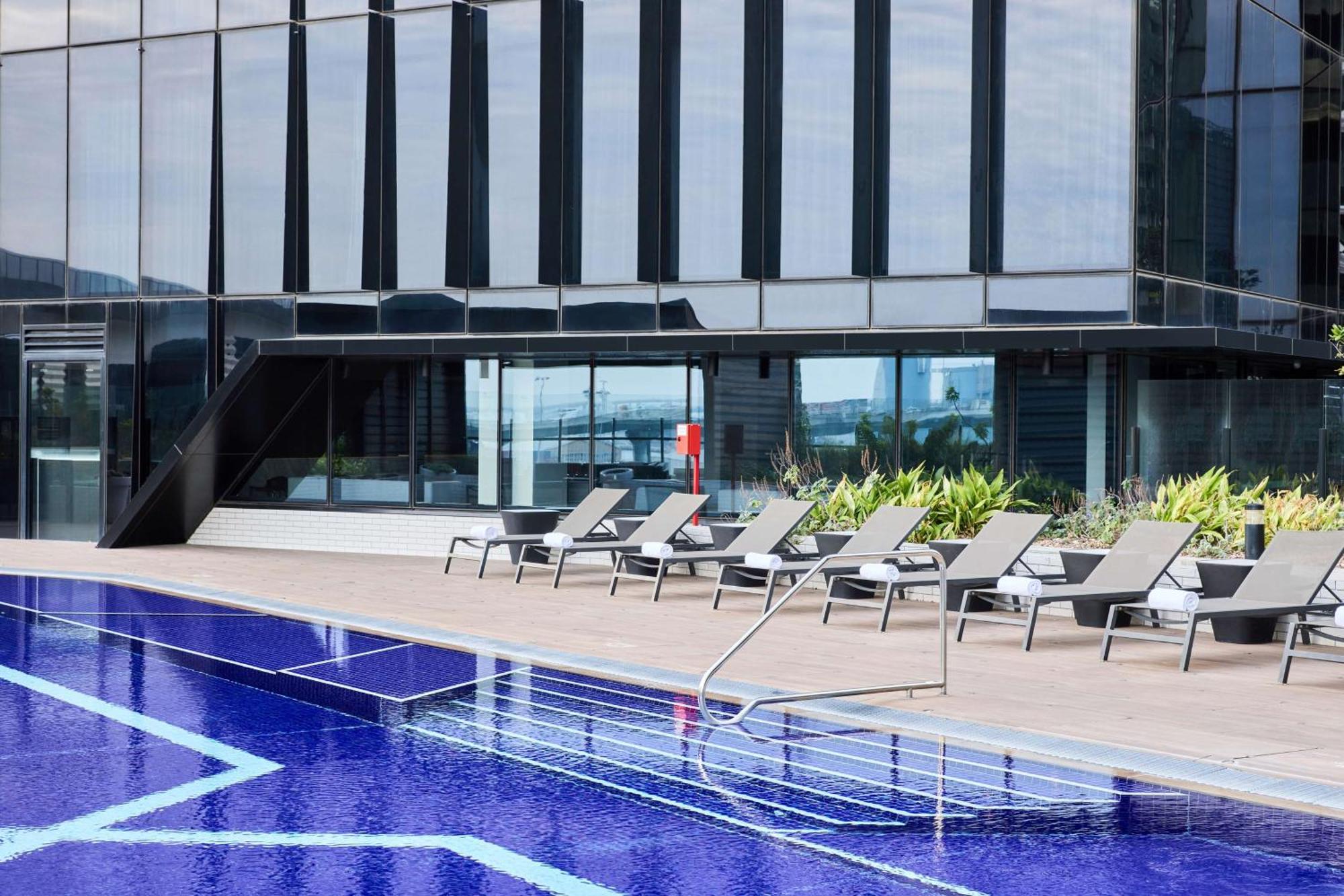 Vibe Hotel Melbourne Docklands Bagian luar foto