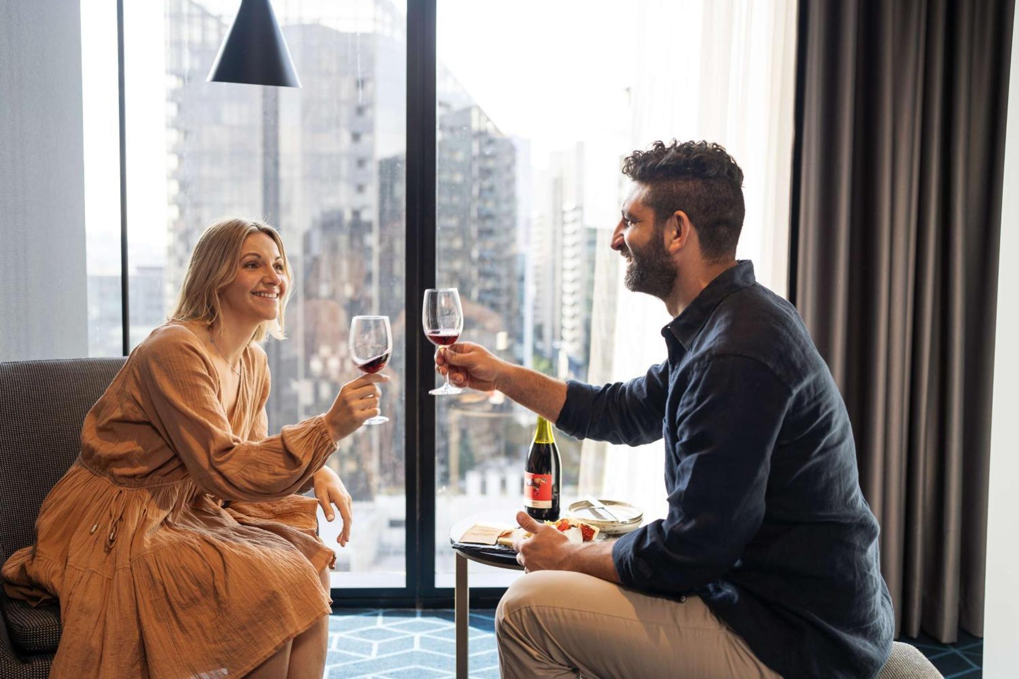 Vibe Hotel Melbourne Docklands Bagian luar foto